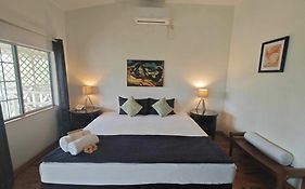 Waterfront Lodge